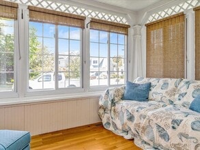 1102 Buttonwoods Ave in Warwick, RI - Building Photo - Building Photo