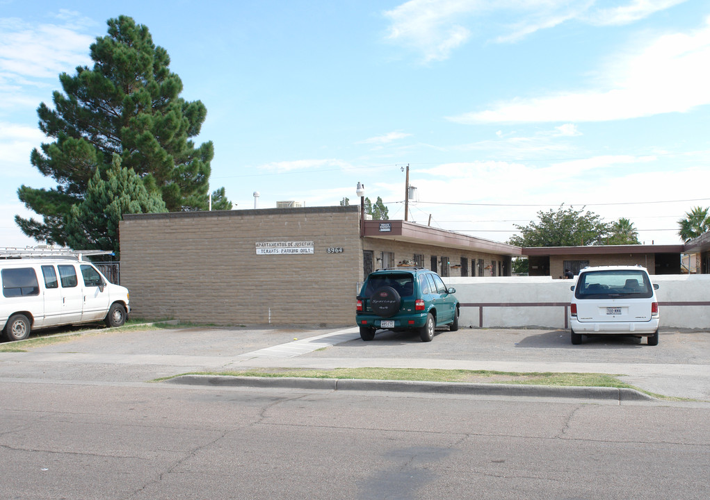 8960-8964 Norton St in El Paso, TX - Building Photo