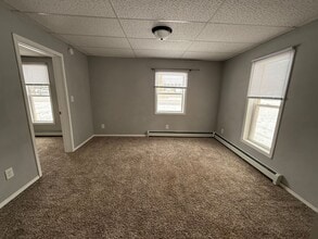 413 4th St NE in Watertown, SD - Building Photo - Building Photo