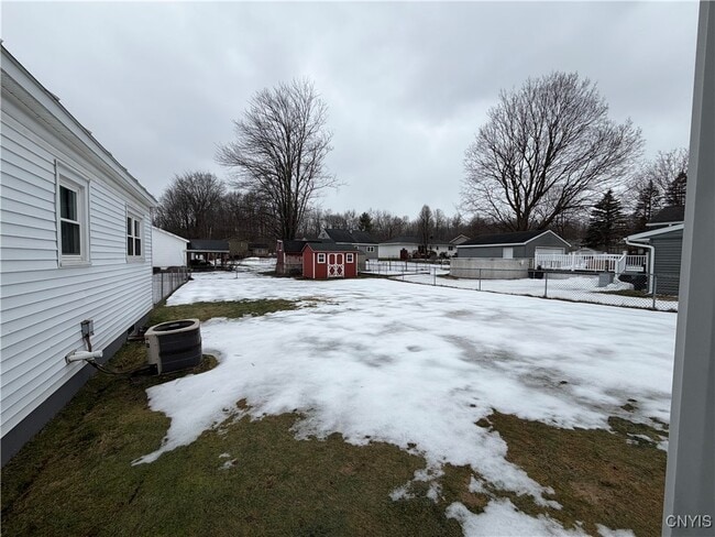 501 Rockhaven Rd in Utica, NY - Building Photo - Building Photo