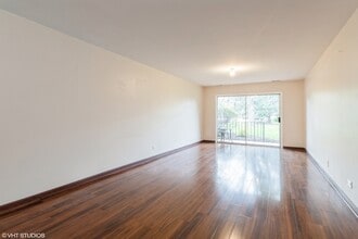 1525 Sander Ct in Wheeling, IL - Building Photo - Building Photo