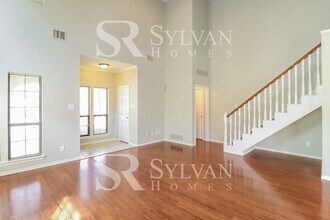 18732 Voss Rd in Dallas, TX - Building Photo - Building Photo