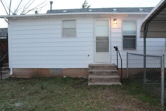 1570 N 1st St in Harrah, OK - Building Photo - Building Photo