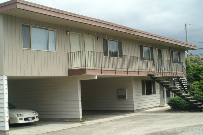 Manuell Apartments in Renton, WA - Building Photo - Other