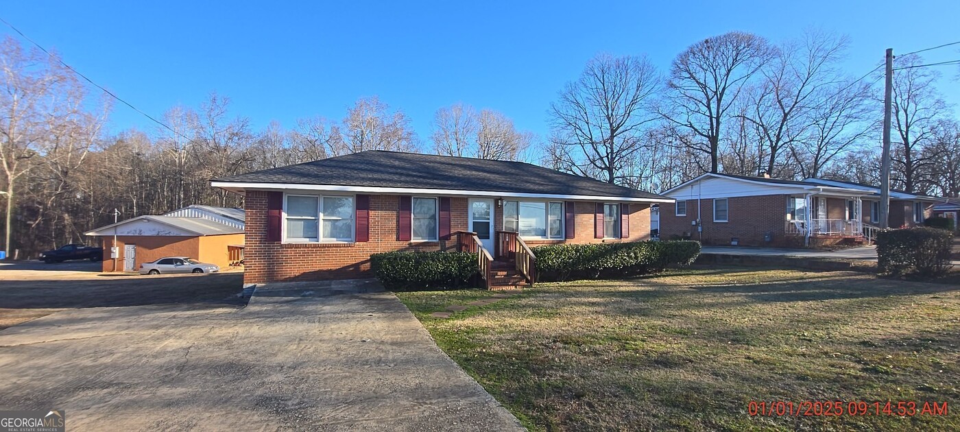 4489 GA-42 in Locust Grove, GA - Building Photo