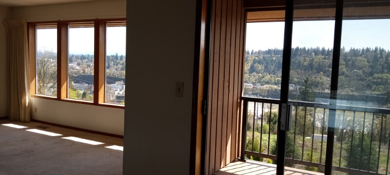 4303 Imperial Dr in West Linn, OR - Building Photo