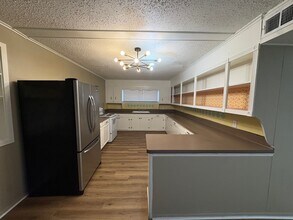 159 Oak Dr in Lake Jackson, TX - Building Photo - Building Photo