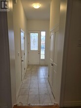 5 Harwood St in Tillsonburg, ON - Building Photo - Building Photo