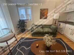 150 Lander St in Newburgh, NY - Building Photo - Building Photo