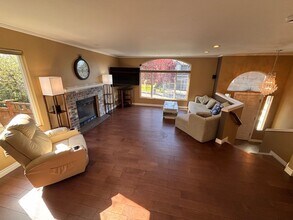 1211 57th Dr SE in Auburn, WA - Building Photo - Building Photo