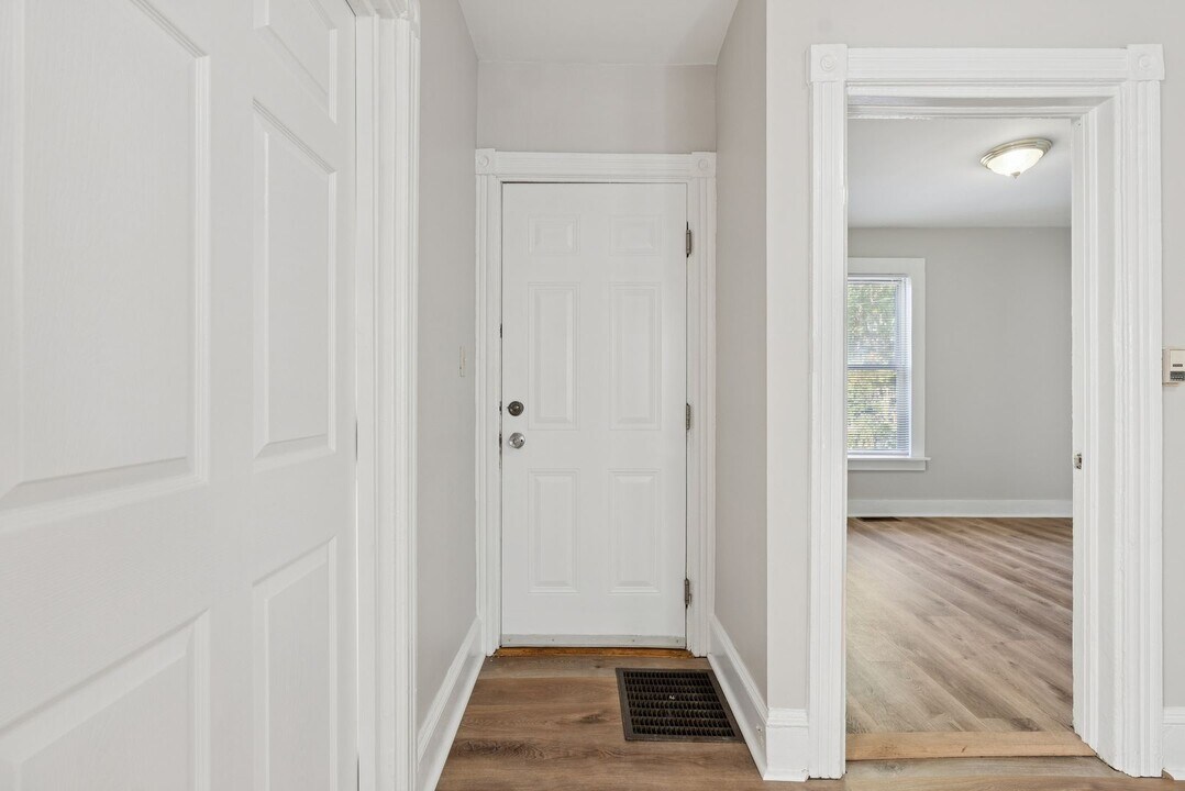 225 Valley St in Portland, ME - Building Photo