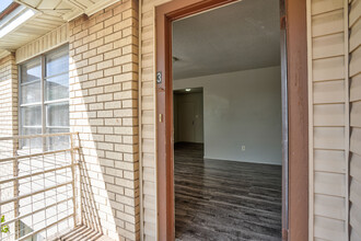 712 Martindale Rd in San Marcos, TX - Building Photo - Building Photo