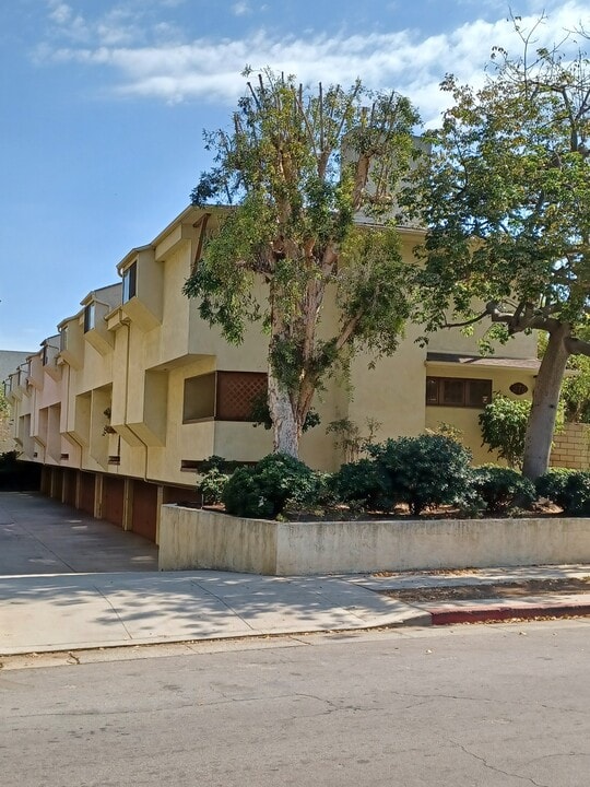 276 E Bellevue Dr in Pasadena, CA - Foto de edificio