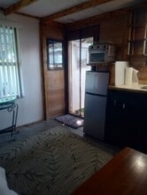 2 NW 48th St in Deerfield Beach, FL - Foto de edificio - Building Photo