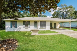 804 Berkshire St in Clinton, MS - Building Photo