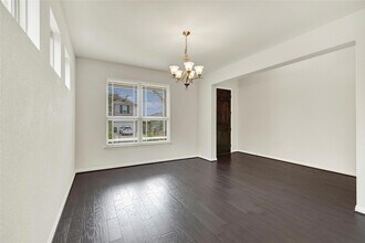 908 Leadtree Loop in Mustang Ridge, TX - Building Photo - Building Photo