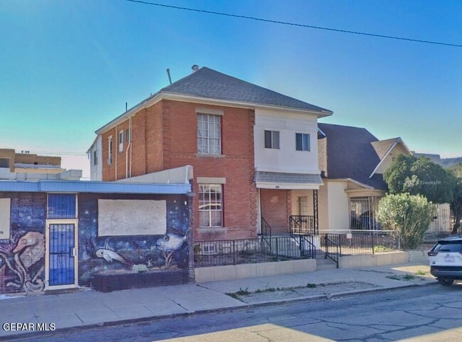 1526 Yandell Dr in El Paso, TX - Building Photo - Building Photo