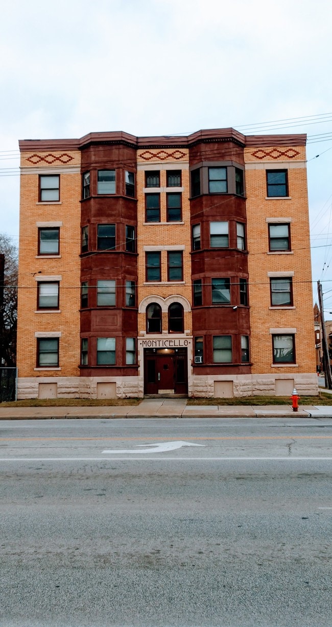7102 Carnegie Ave Apartments and Nearby Cleveland Apartments For Rent