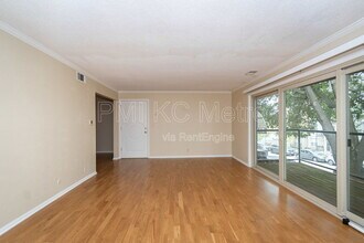 4618 Holly St in Kansas City, MO - Building Photo - Building Photo