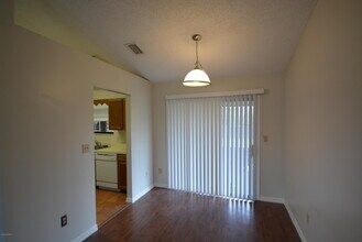 131 Hammock Rd SE in Palm Bay, FL - Building Photo - Building Photo