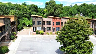 118 Ruth Dr in Athens, GA - Foto de edificio - Building Photo