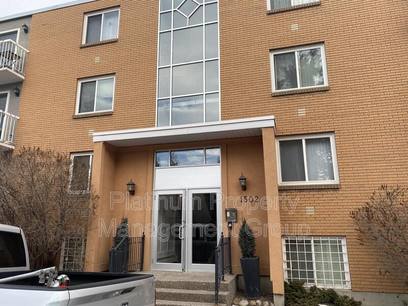 1502-121 21 Ave SW in Calgary, AB - Building Photo