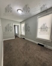 915-915 Pierce Ave in Lancaster, OH - Building Photo - Building Photo