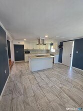 257 Greenwood Ave in Waterbury, CT - Building Photo - Building Photo