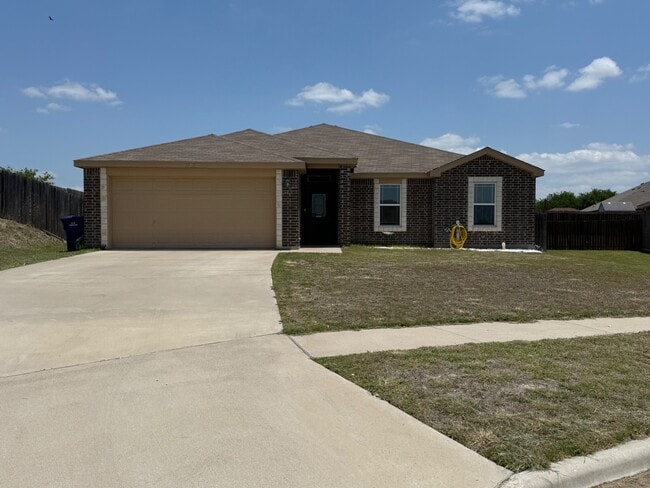 property at 3505 Moline Cir