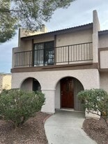 5243 Corinne Ct in Las Vegas, NV - Building Photo
