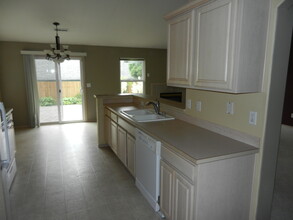 400 SE 169th Ave in Vancouver, WA - Building Photo - Building Photo