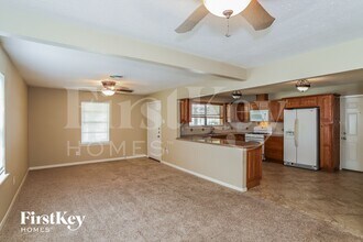 813 Luella Ave in Deer Park, TX - Building Photo - Building Photo