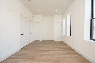 105 South St in Jersey City, NJ - Building Photo - Building Photo
