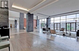 12 Woodstream Blvd in Vaughan, ON - Building Photo - Building Photo