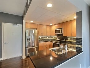 88 Bush St in San Jose, CA - Building Photo - Building Photo