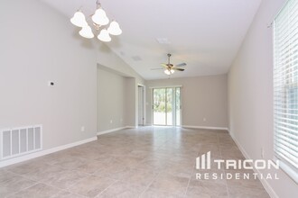 12739 Lemon Pepper Dr in Riverview, FL - Building Photo - Building Photo