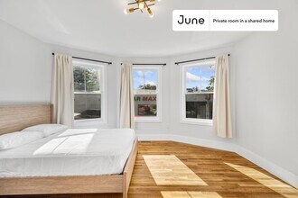 Room in Shared 5 bed/2 bath home in Boston, MA - Building Photo - Building Photo