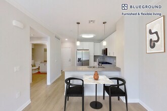 2777 Alton Pkwy, Unit SI FL3-ID11282A in Irvine, CA - Building Photo - Building Photo