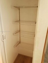 1085 NW 185th Ter in Miami, FL - Building Photo - Building Photo