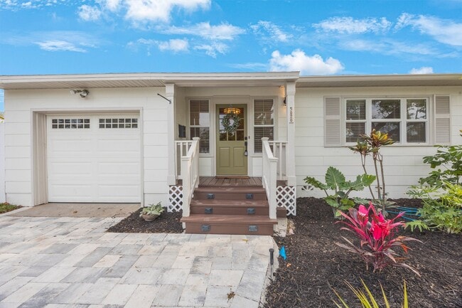 5020 15th Ave N in St. Petersburg, FL - Building Photo - Building Photo