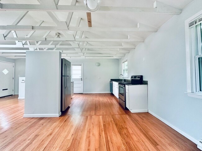 129 Sheldon Terrace in New Haven, CT - Building Photo - Building Photo