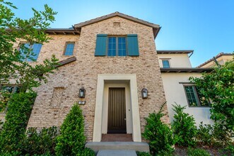 107 Dolci in Irvine, CA - Building Photo - Building Photo