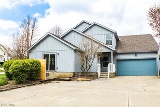 1687 Olympus Dr, Unit 1687 in Kent, OH - Building Photo - Building Photo