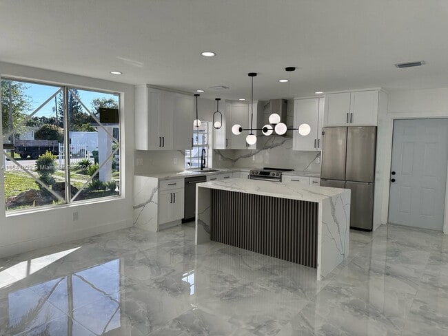 property at 315 NW 106th St