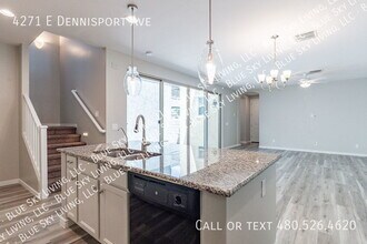 4271 E Dennisport Ave in Gilbert, AZ - Building Photo - Building Photo