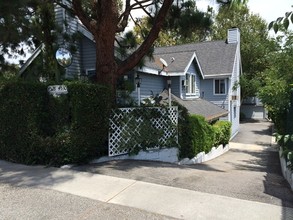 4530 Whitsett Ave in Studio City, CA - Building Photo - Building Photo