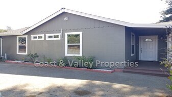 1018 El Camino Real N in Prunedale, CA - Building Photo