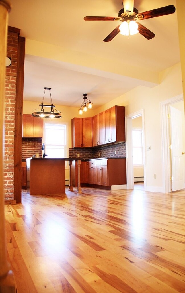 26 Cedar St in Burlington, VT - Building Photo - Building Photo