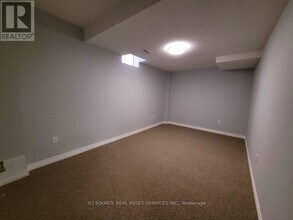 5150 Doubletree Dr in Mississauga, ON - Building Photo - Building Photo