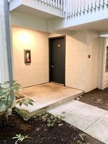 6700 NE 182nd St in Kenmore, WA - Building Photo